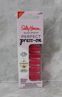 Sally Hansen Salon Effects Perfect Press-On Nails I Heart You NWT